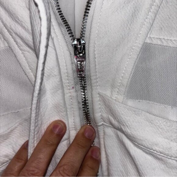 Blank NYC Women’s Medium White Cropped Jacket Full Zip Snaps Pockets Y2K Summer - Picture 9 of 16